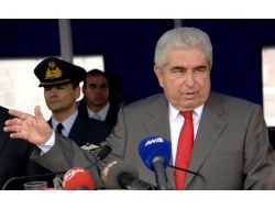 Hristofyas Destek İstedi