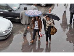 Yozgat’ta Sağanak Yağmur Etkili Oldu