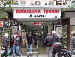 DOĞUBANK’TA ‘KAÇAK EŞYA’ DENETİMİ