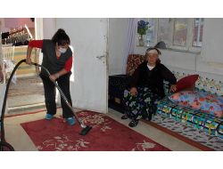 Çankaya'da Engelli, Yaşlı Ve Hastaların Evini Belediye Temizliyor
