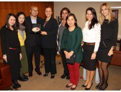 Hong Konglu Market Zinciri, Kuru Meyve Almak İçin İzmir’e Geldi