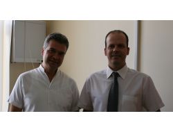 Baü Tıp Fakültesi'nde Laparoskopik Kalın Bağırsak Ameliyatı Yapılmaya Başlandı