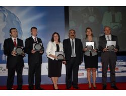 İşkur 420 Bin Kişiyi İşe Yerleştirdi, 370 Bin Kişiyi Meslek Sahibi Yaptı