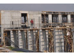 Balıkesir'de Yapılacak Olan Spor Kompleksine Alparslan Türkeş İsmi Verilecek