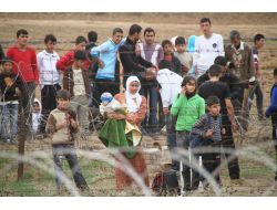 Suriye Sınırından Türkiye'ye Geçişler Durduruldu