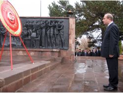 Atatürk Ölümünün 74. Yılında Törenle Anıldı