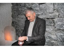 Bakan Yıldırım, Çankırı'da Günün Stresini Tuz Odasında Attı