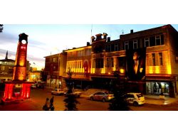 Bor Belediyesi Tarihi Mekanları Işıklandırıyor