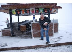 Antalya’ya Mevsimin İlk Karı Yağdı