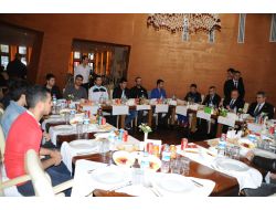 Vali Kızılcık, Trabzon İpa Polis Salon Futbol Takımı'nı Kutladı