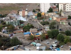 Cizre’de İzinsiz Gösteriye Polis Müdahale Etti