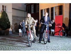 Hollanda Prensinin İstiklal Caddesi'nde Bisiklet Keyfi