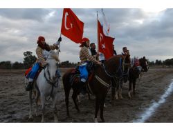 Bakan Suat Kılıç Öğrenci Evini Ziyaret Ederek Çay İçti