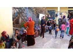 115 Kişi Bir Evde Yaşıyor