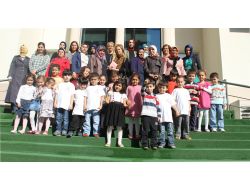 Çocuklar Anneleri İle Kahvaltıda Buluştu