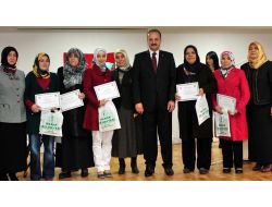 Mamak'ta Yılın İlk Mezunları Sertifikasını Aldı