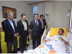 Öğrencisi Tarafından Bıçaklanan Öğretmene Ziyaretler Sürüyor