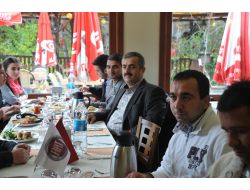 Çorum Karakaşlar Otomotiv, Fiat Araç Alan Müşterilerine Yemek Verdi