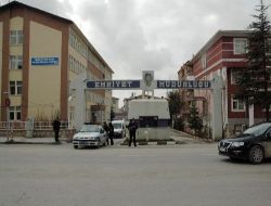 Hırsızlık Zanlılarını Parmak İzi Yakalattı