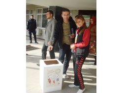 Sınavlarda Dağıtılan Ücretsiz Kalemler, İhtiyaç Sahiplerini Sevindirecek