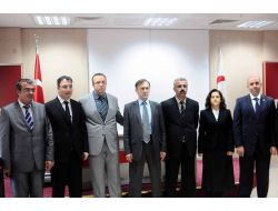 "Hastane Yöneticileri Ya Çağ Atlatacak, Ya Da Gidecek"