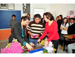 Otomobil Kazasında Ölen Lise Öğrencisinin Okulunda Yas Var