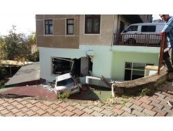 Metrelerce Uçup Kafeye Girdi