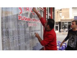 Suriye'nin Jetlerine Karşı Esnafın Koli Bantlı Çözümü