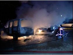 Eski Devlet Bakanı Konukman'ın Aracı Kundaklandı