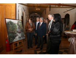 Ressam Akın’ın Ergisini Güzelbey Açtı