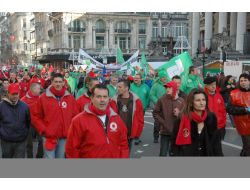 Kemer Sıkmaya ‘dur’ Demek İçin Avrupalılar Sokaklara İndi