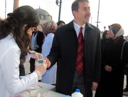 Sağlam: Vatandaşlar Diyabetli Olduğundan Habersiz