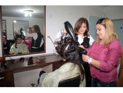 Ev Hanımlarına 16 Farklı Branşta Meslek Öğrenme İmkanı