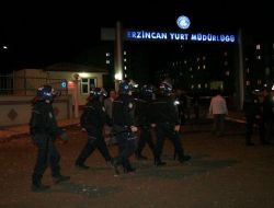 Erzincan Üniversitesi'nde Karşıt Görüşlü Öğrenciler Arasında Kavga