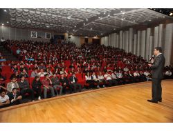 Kepez Belediyesi Lise Öğrencileri İçin Motivasyon Seminerleri Düzenliyor