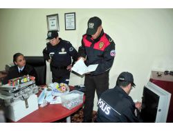 Okulun Karşısındaki Evi Kumarhane Haline Getirmişler