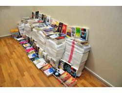 İzzet Baysal Üniversitesi Önünde Korsan Kitap Operasyonu