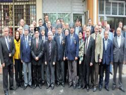 'faşist İzmir' Söylemi Sebebiyle İki Gazeteciye Tazminat Davası Açılıyor