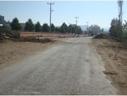 Simav'da Üniversite Yoluna Kaldırım Ve Işıklandırma Yapılıyor