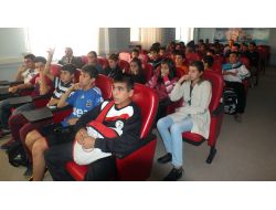 Arkadaş Çevresi Kötü Olanlar Daha Çabuk Madde Bağımlısı Oluyor