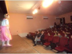 Kuşadası Toplum Sağlığı Merkezi Çalışanları Obeziteyi Tiyatroyla Anlattı