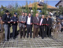 Gelendost’ta Öğrenci Yurdunun Temeli Dualarla Atıldı