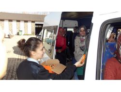 Polisler Öğrencileri Sinemaya Götürdü