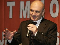 Bayraktar: Şehir, Kasaba Ve Köyleri Uygunsuz Yapılardan Kurtaracağız