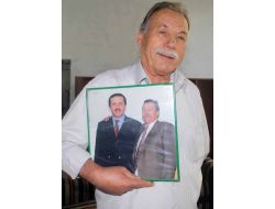 'Buca Belediyesi, Başbakan'la Fotoğrafım Yüzünden İşyerimi Yıktı'