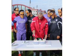 Hector Cuper’e Maskeli Doğum Günü Sürprizi