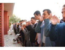 Agd Manavgat'ta İsrail Bayrağı Yakarak Gazze Saldırılarını Lanetledi