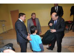 Tobb, Polatlı’da Öğrencilere Giysi Ve Bot Yardımı Yaptı