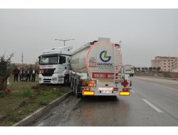 Tankerin Mazot Tankı Yarılınca Korku Dolu Anlar Yaşandı