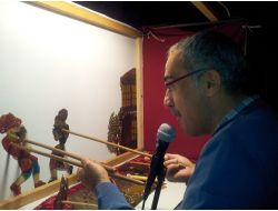 Derik Kültür Sarayı'nın İlk Gösterisi Hacivat İle Karagöz Oldu